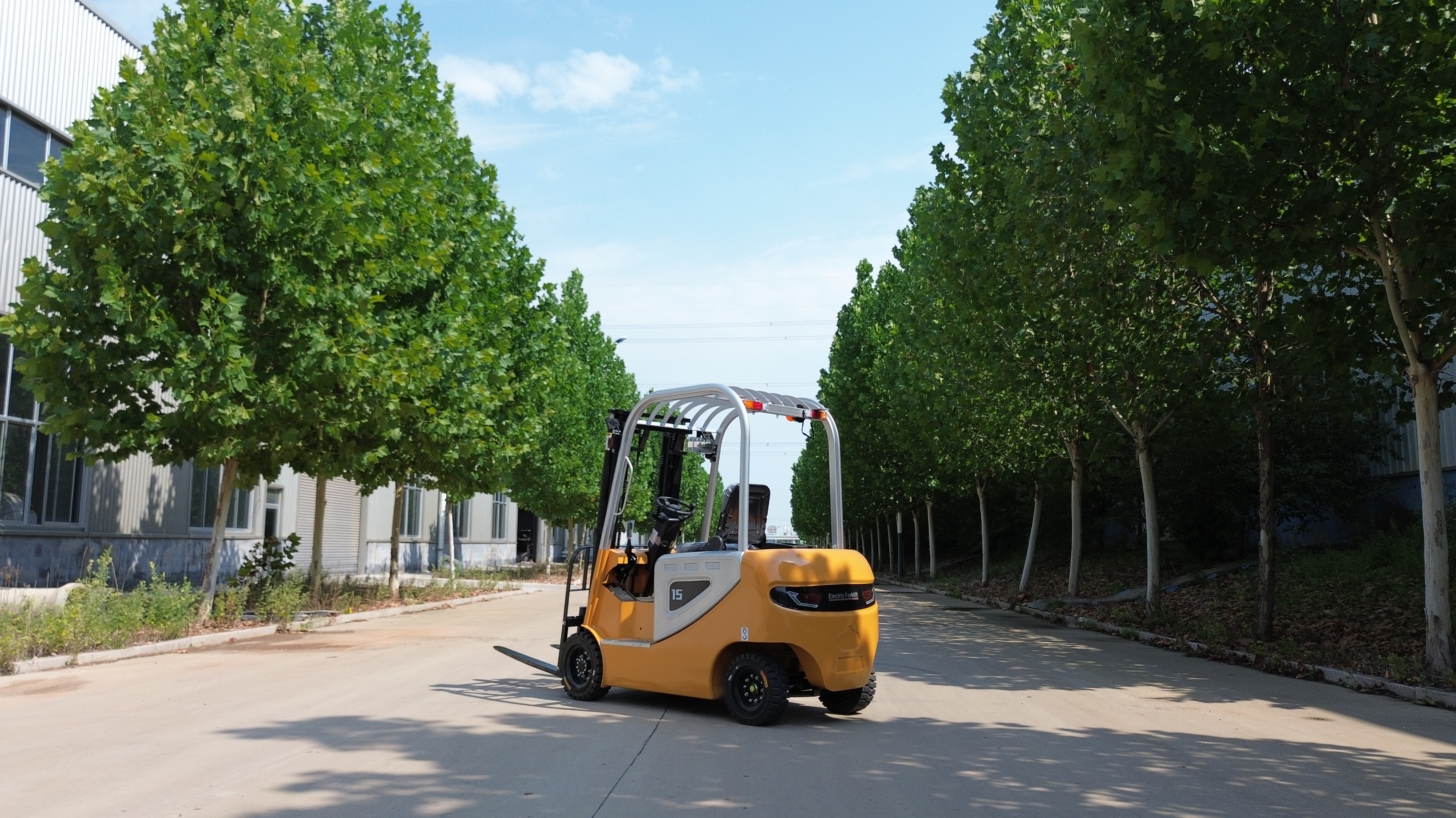 Heavy Duty 8 Ton Diesel Forkli - огляд і ціна Heavy Equipment Lifting